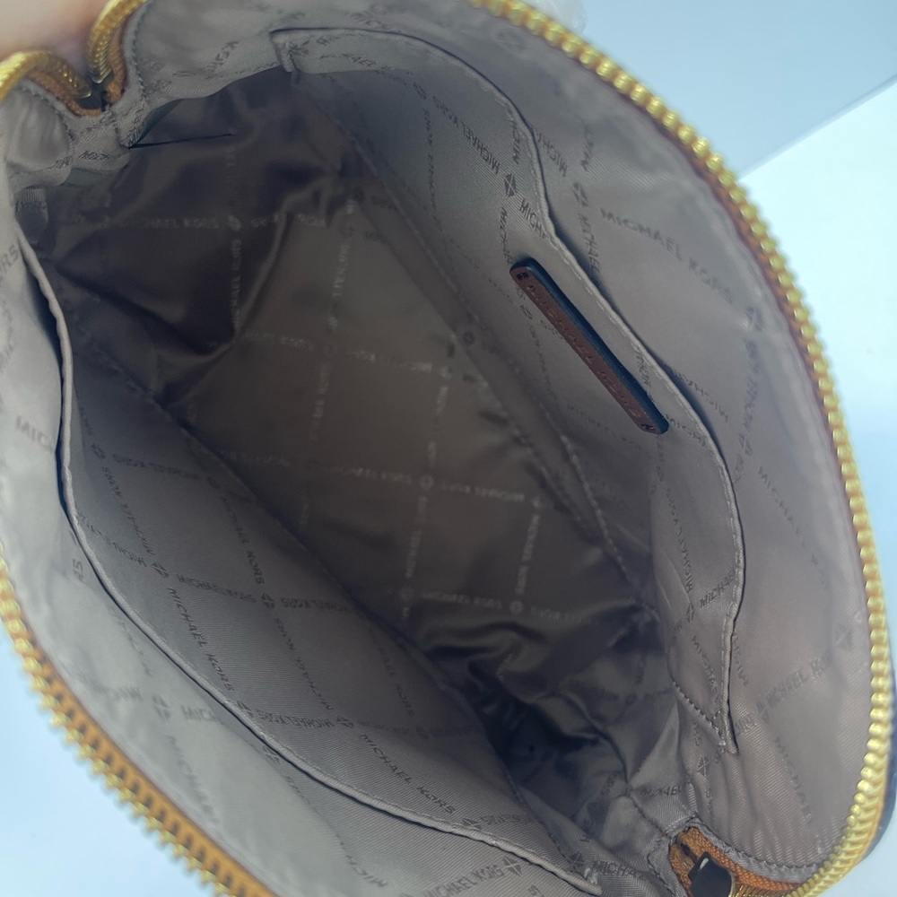 Michael Kors Jet Set Travel Md Logo Dome Crossbody XCROSS XBODY
Marigold 
NWT - Picture 7 of 16